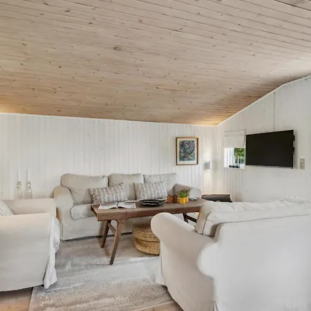Ferienhaus 4 Bedroom Awesome In *